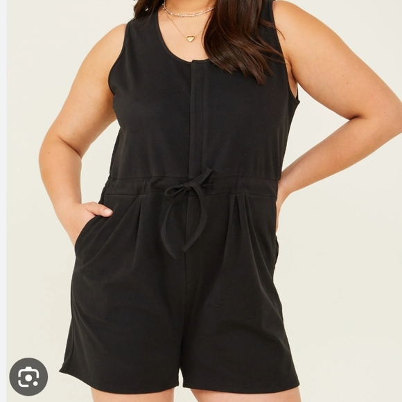 ARULA Pants - Arula black sweater like romper with hidden zipper front